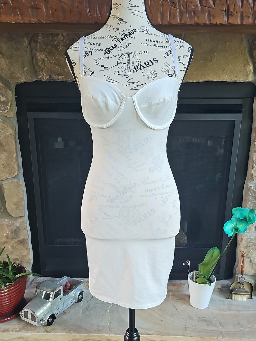 WeightWatchers In Control Strapless Shaping Slip Dress White 36B w/ Remov Straps
